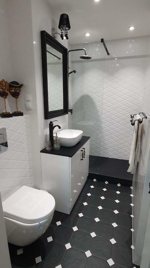 דירות ורשה Apartament Twarda מראה חיצוני תמונה